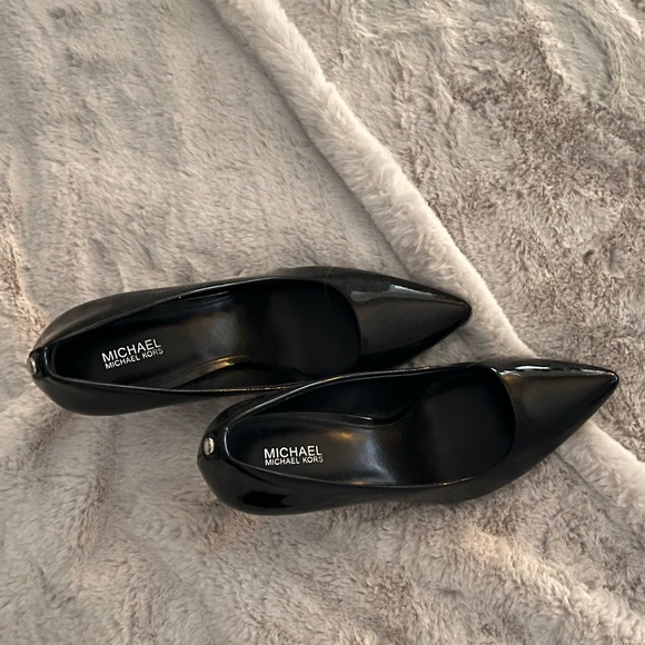 Michael Kors Patent Heels - Picture 3 of 3